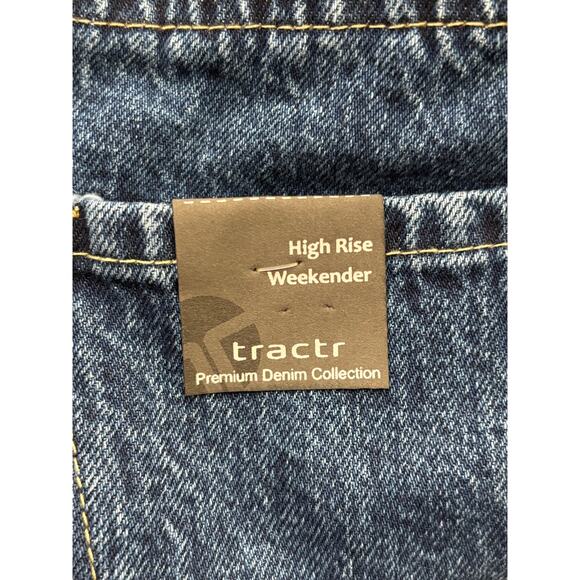 tractr High Rise Weekender Destructed Jeans Style: 9C036-D-D3CN Size 00/24 - Picture 3 of 8